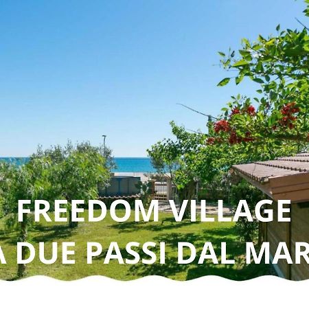 Freedom Village โซเวราโต มาริน่า ภายนอก รูปภาพ